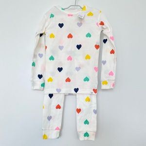 GAP Baby 100% Cotton Outfit Set w/ Multi-coloured heart prints (4 years old) NWT